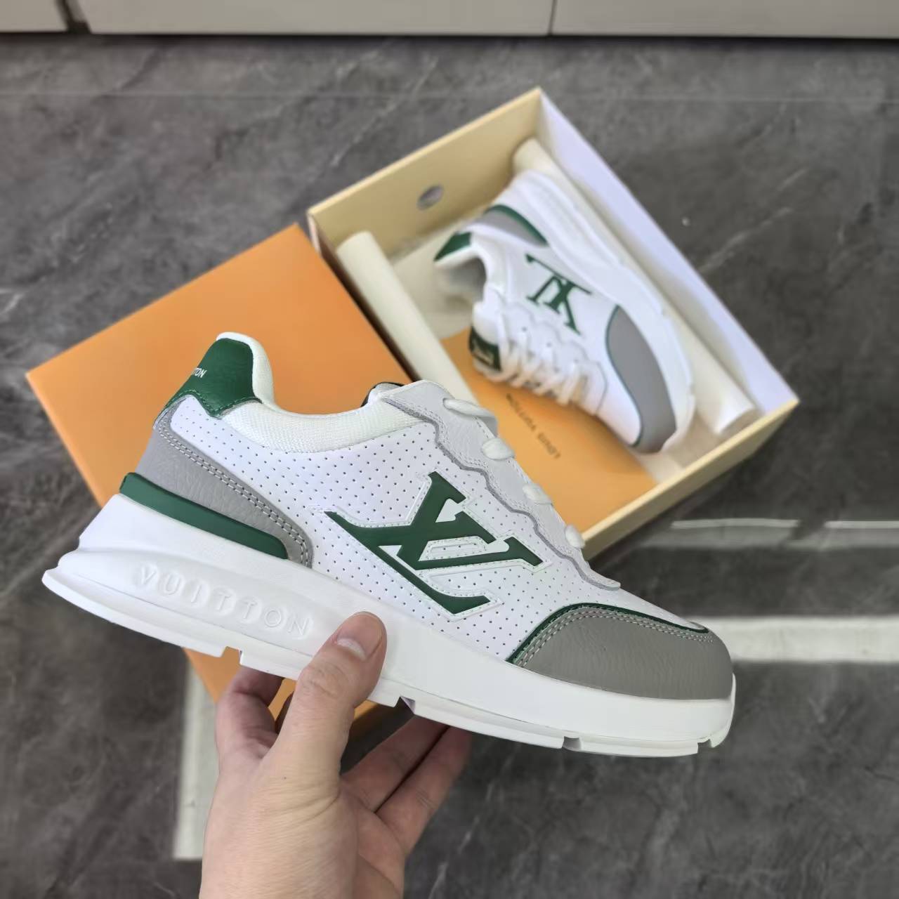 Luxury Lou Paris Classic Trainers Green White Shoes Sneakers