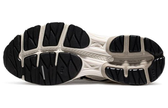 Asics Gel-Flux 4 White Black 1011B934-200
