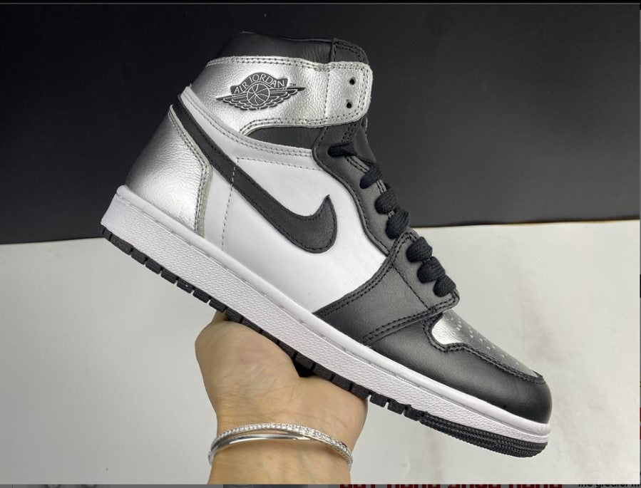 Air Jordan 1 High OG WMNS Silver Toe Shoes Sneakers