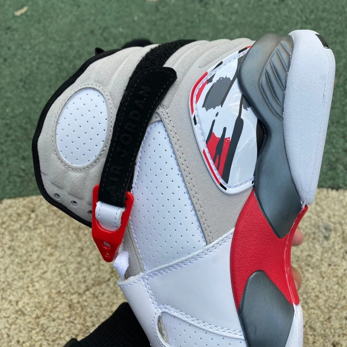 Air Jordan 8 Bugs Bunny (2025) Shoes Sneakers