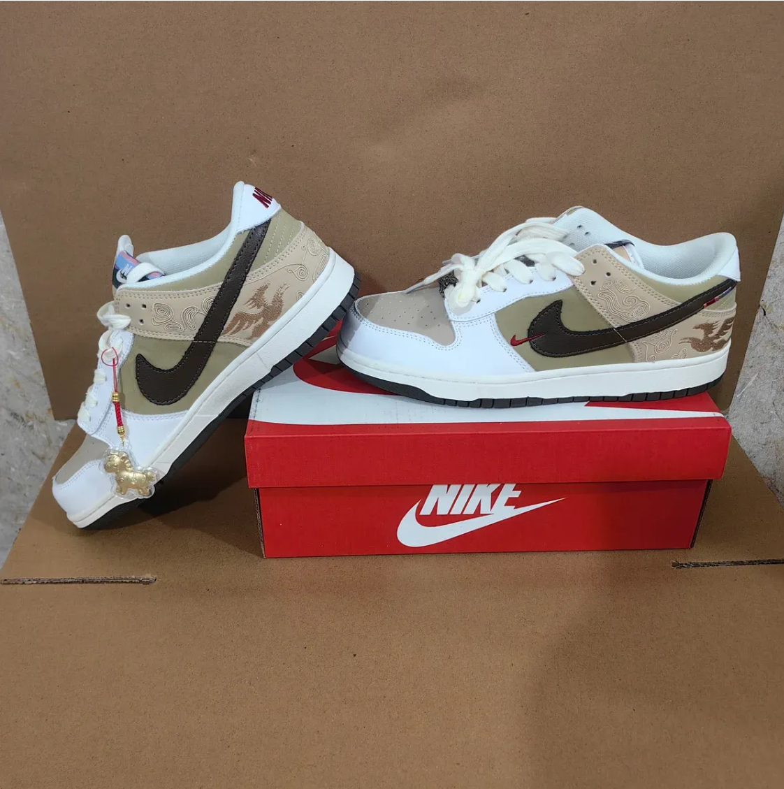 Dunk Low Year Of The Horse Shoes Sneakers