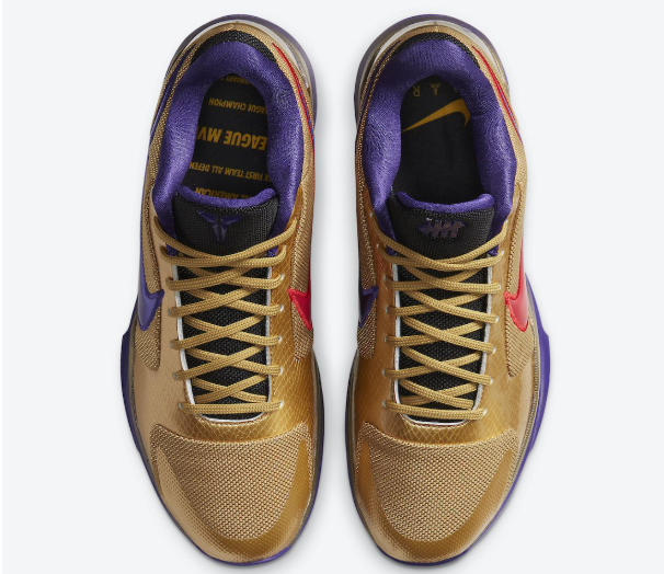 Undefeated x Zoom Kobe 5 Protro Hall Of Fame DA6809 700