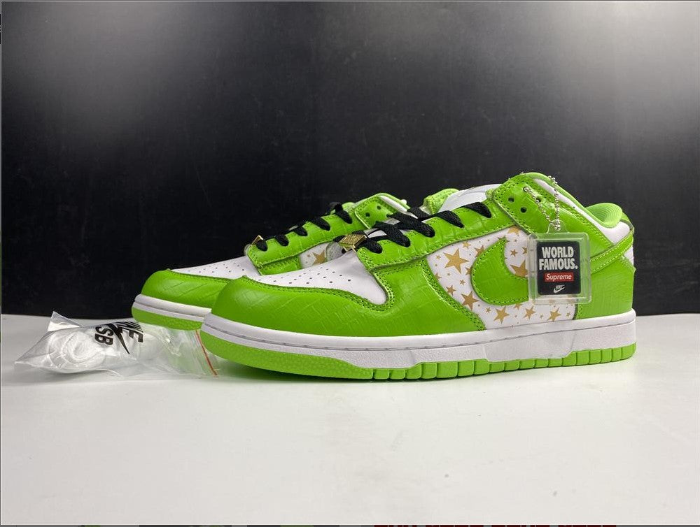 SB Dunk Low White Green x Supreme Shoes Sneakers