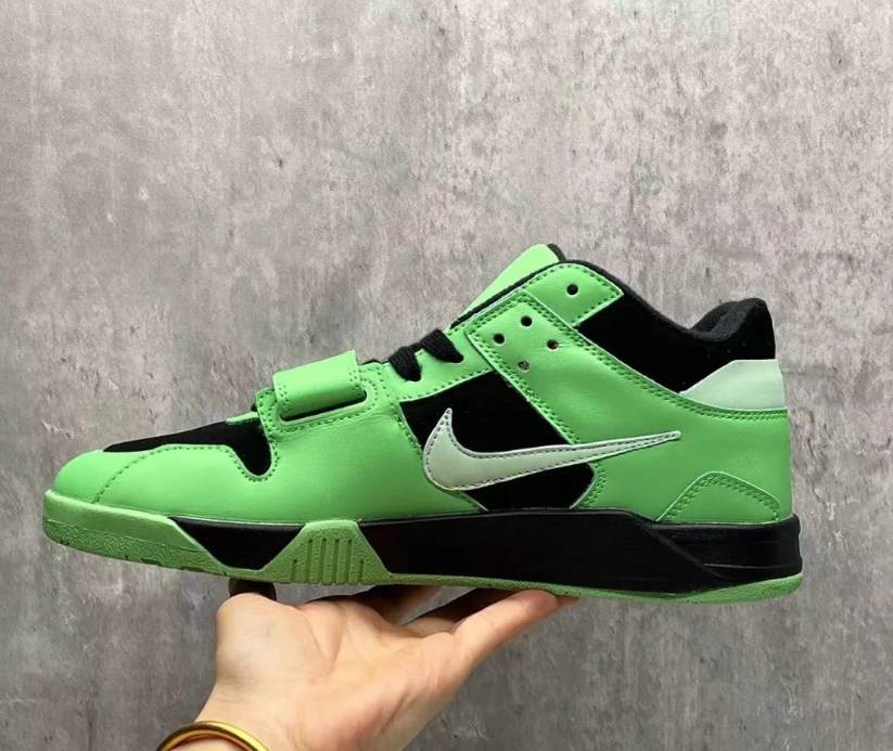 Travis Scott x Jumpman Jack Green Spark Shoes Sneakers