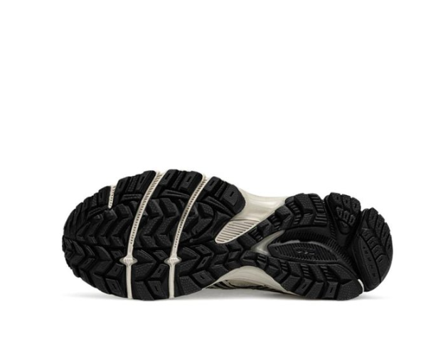 Asics Gel Kahana 8 SP White Black 1011B998-200