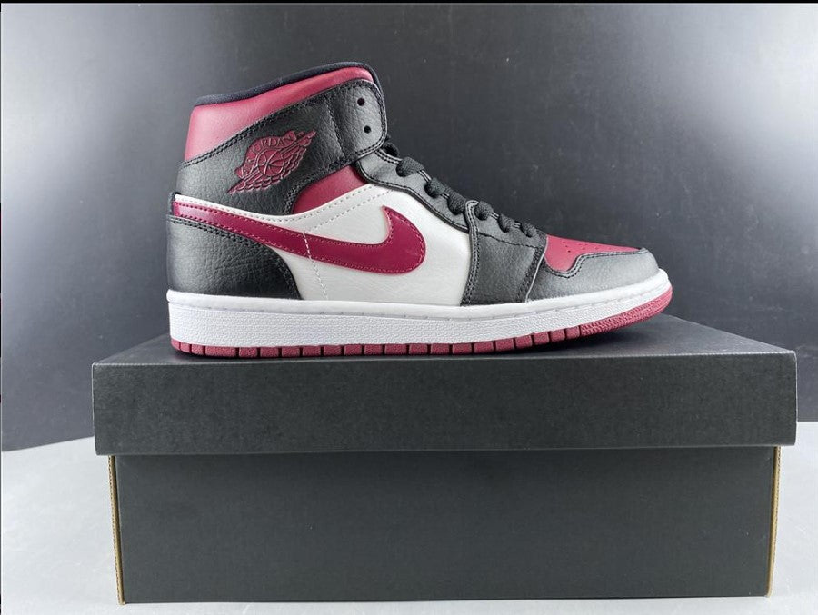 Air Jordan 1 Mid Bred Toe Shoes Sneakers