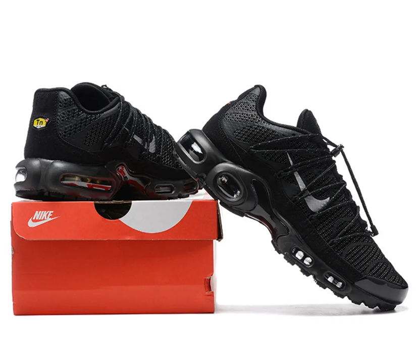 Air Max Plus Utility Black Metallic Silver Shoes Sneakers