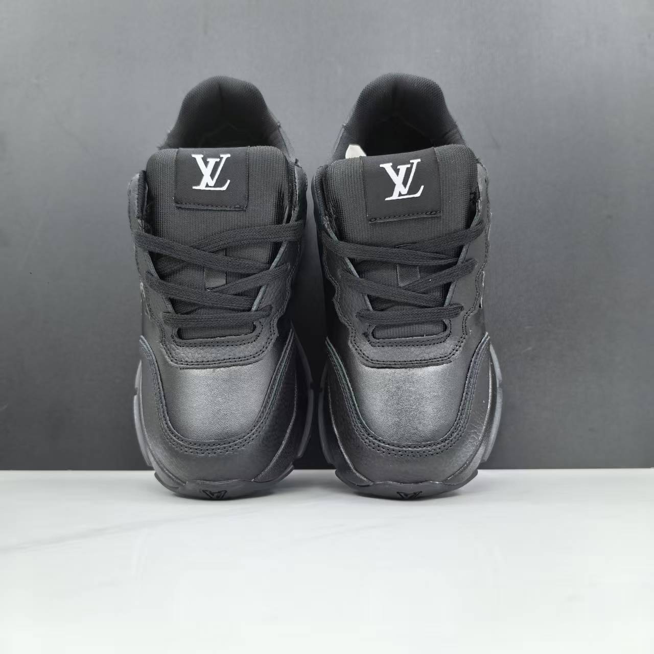Luxury Lou Paris Classic Trainers Black Shoes Sneakers